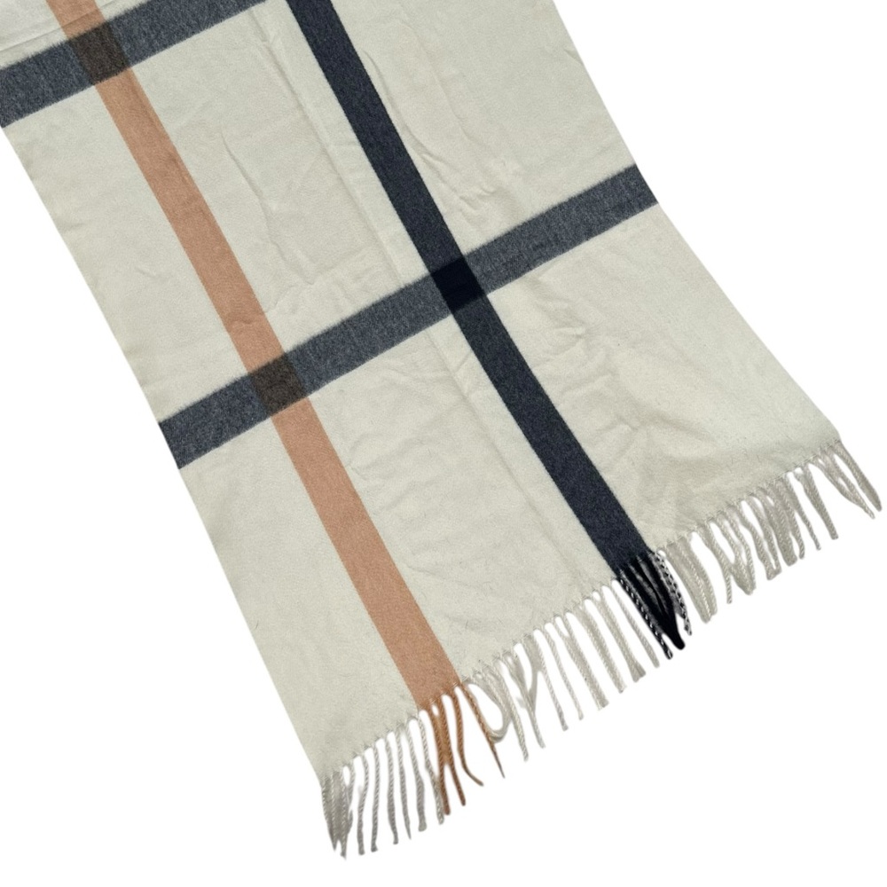 Pretty Persuasions NWT Cream Beige Plaid Large Scarf Wrap - Picture 5 of 5